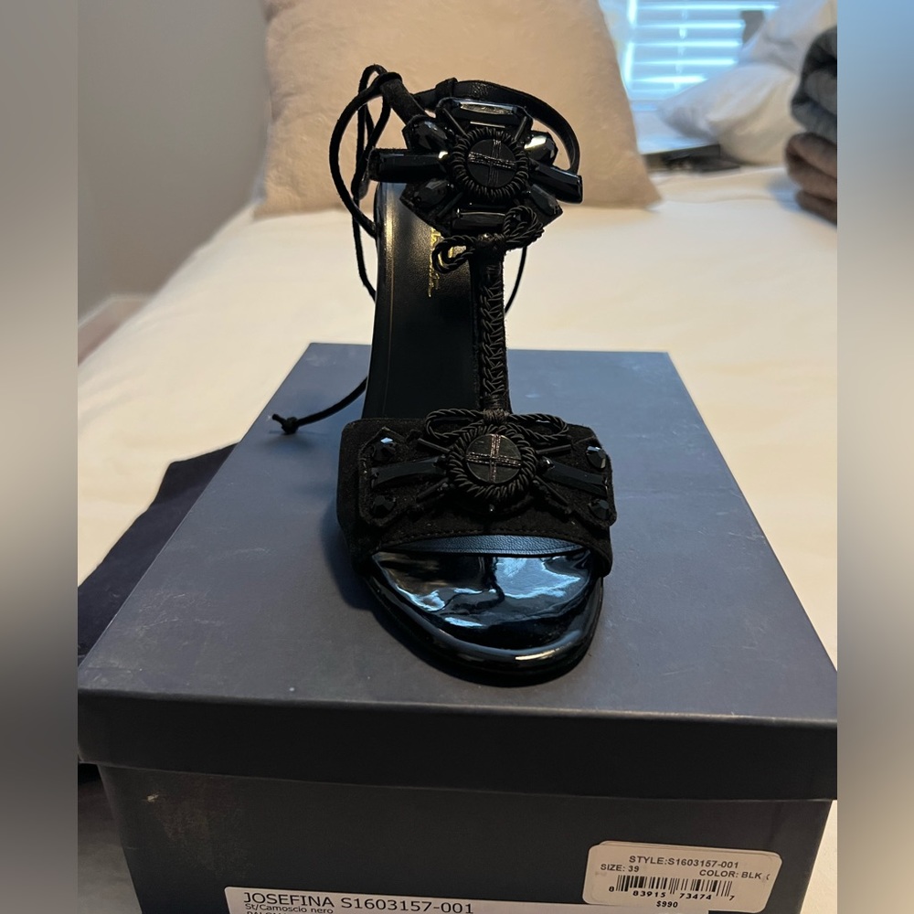 Oscar de la Renta Womens Black Strapy Sandals Size 39